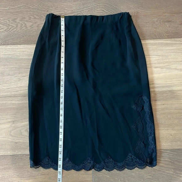 Lafayette 148 Black Lace Embellished Slit on Side Skirt Size 12 - Picture 3 of 7